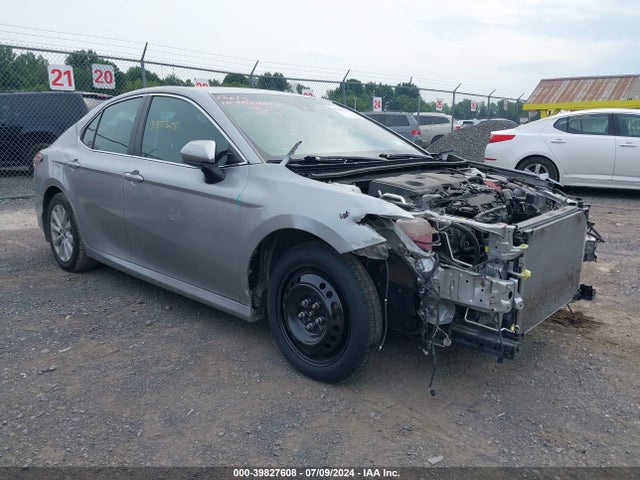 2018 4T1B11HK2JU626706 main image