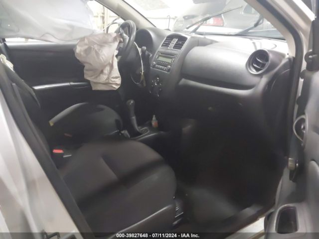 3N1CN7AP8FL890099 Nissan Versa 1.6 S
