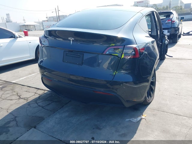 Tesla Model Y Long Range/rwd 2024 7SAYGDED6RF051635 Image 17