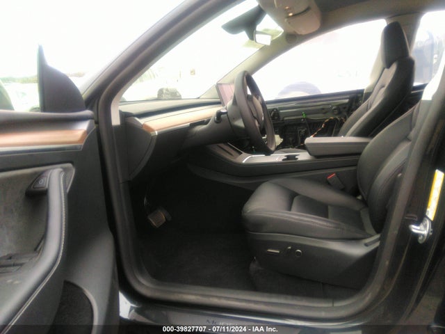 Tesla Model Y Long Range/rwd 2024 7SAYGDED6RF051635 Image 5