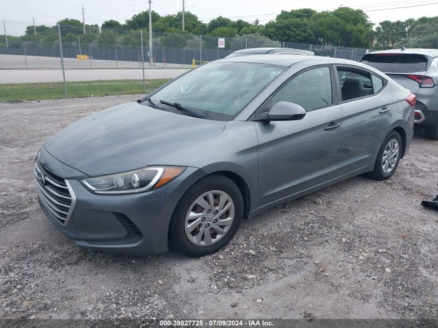 Hyundai ELANTRA SE 2017 KMHD74LF4HU150746 Image 2