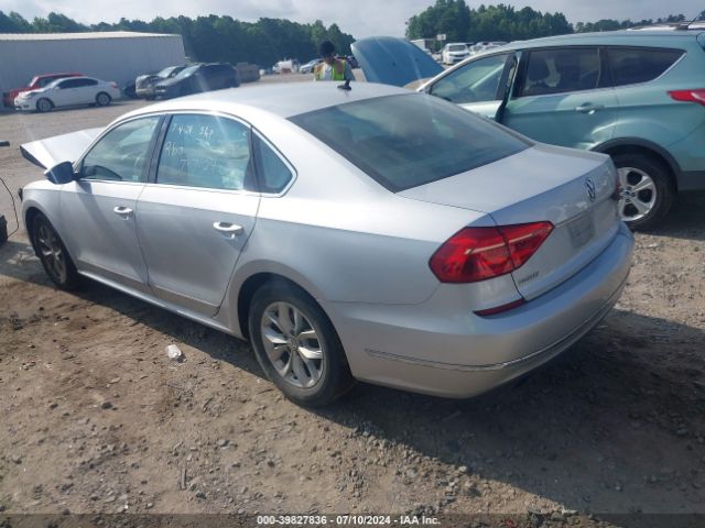 1VWAT7A33GC060566 Volkswagen Passat 1.8t S