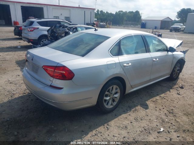 1VWAT7A33GC060566 Volkswagen Passat 1.8t S