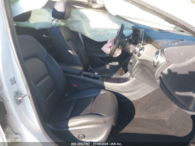 WDCTG4EB9FJ164144 Mercedes-Benz GLA 250