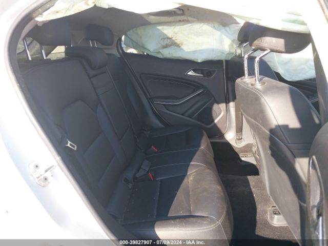 WDCTG4EB9FJ164144 Mercedes-Benz GLA 250