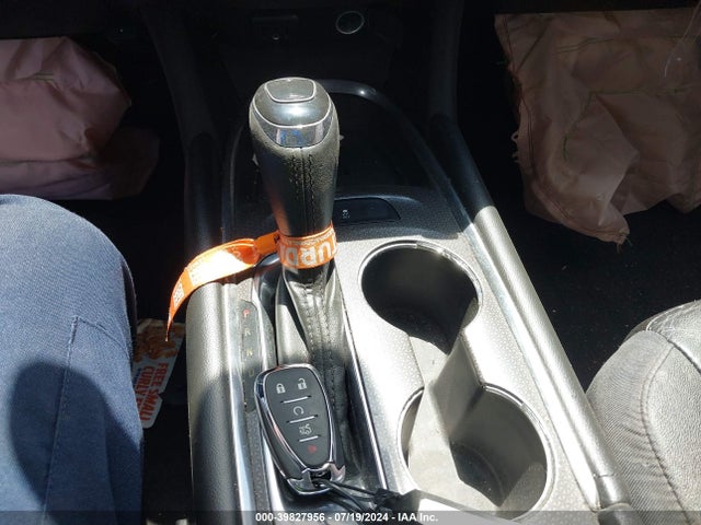 1G1ZE5ST0HF101294 Chevrolet MALIBU 1LT