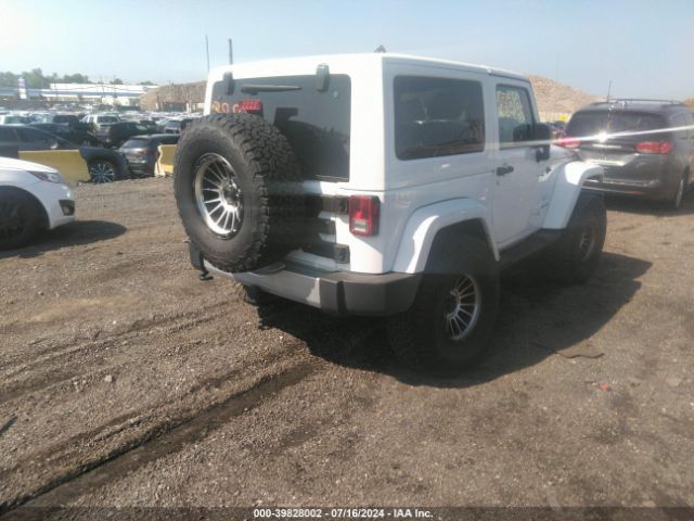 1C4AJWBGXFL742833 Jeep Wrangler Sahara