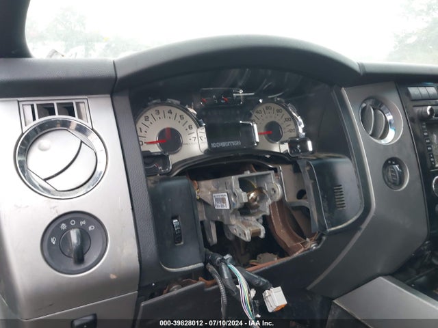 Ford Expedition Limited 2014 1FMJU2A50EEF23801 Image 7