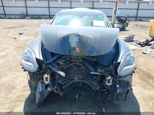WP0AB2A79HL120900 Porsche Panamera 4s