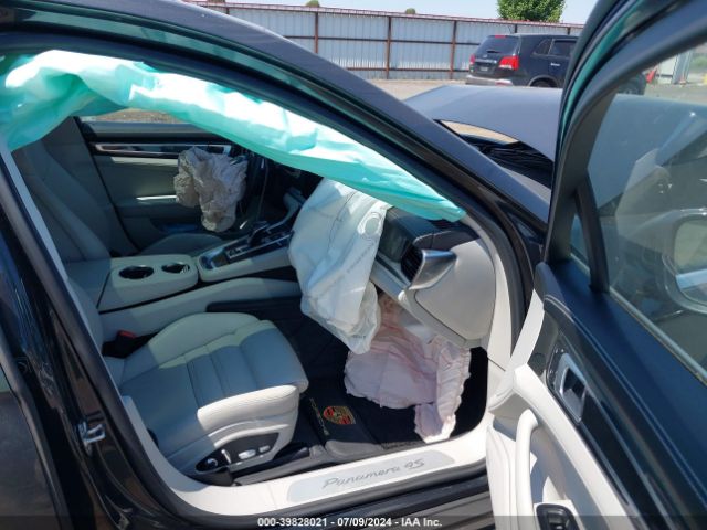 WP0AB2A79HL120900 Porsche Panamera 4s