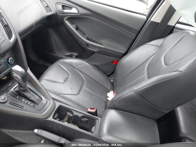 Ford FOCUS SE 2015 1FADP3F20FL264937 Image 5
