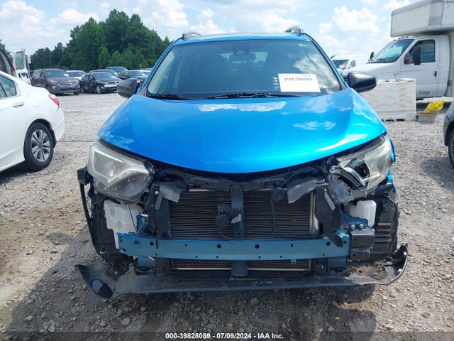 Toyota RAV4 LE 2018 JTMZFREV1JJ728128 Image 13