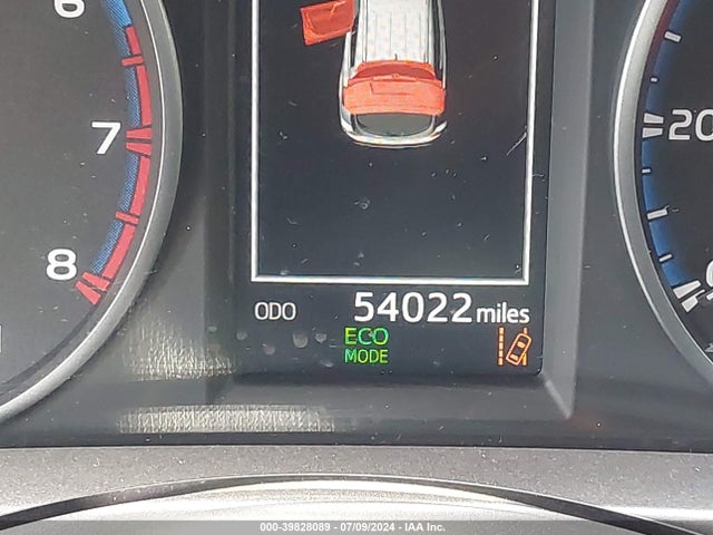 Toyota RAV4 LE 2018 JTMZFREV1JJ728128 Image 16