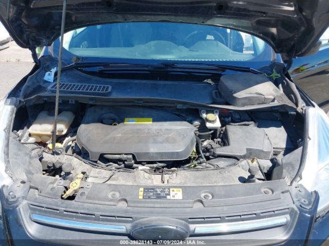 1FMCU0GX8GUA28339 Ford ESCAPE SE