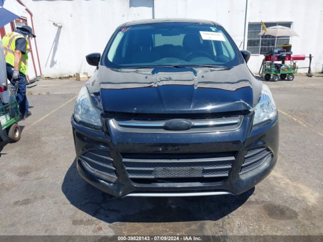 1FMCU0GX8GUA28339 Ford ESCAPE SE