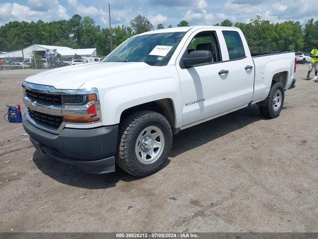 Chevrolet Silverado 1500 Wt 2018 1GCRCNEH2JZ304485 Image 2