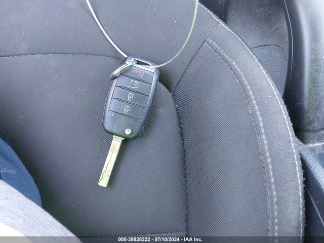 KIA Soul 2016 KNDJN2A20G7871113 Image 11