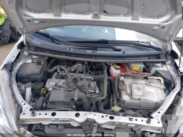 JTDKDTB39F1096199 Toyota Prius C One