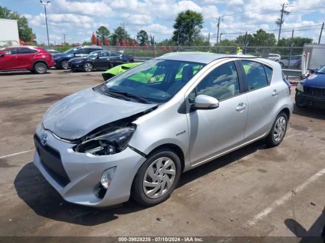 JTDKDTB39F1096199 Toyota Prius C One