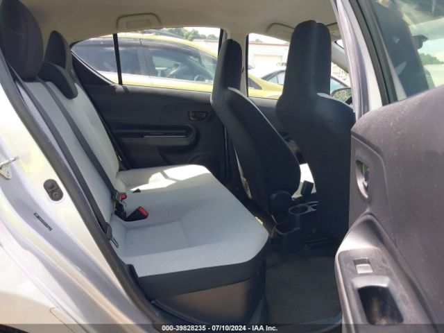 JTDKDTB39F1096199 Toyota Prius C One