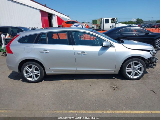 YV126MEB8F1207855 Volvo V60 T5 Premier