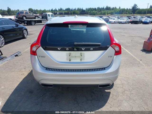 YV126MEB8F1207855 Volvo V60 T5 Premier