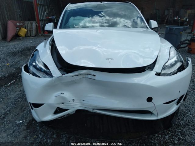 7SAYGDEE7NA012228 Tesla Model Y Long Range Dual Motor All-wheel Drive