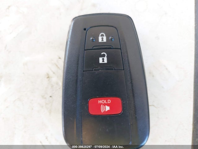 Toyota Prius Three 2016 JTDKARFU4G3510025 Image 11