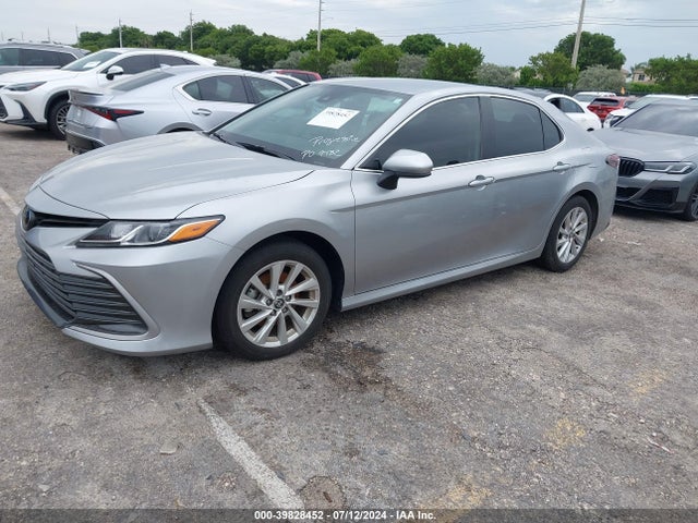 Toyota CAMRY LE 2023 4T1C11AK9PU783723 Image 2