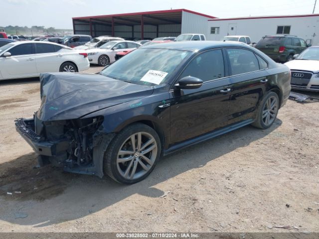 1VWAA7A31JC037400 Volkswagen Passat 2.0t R-line/2.0t S