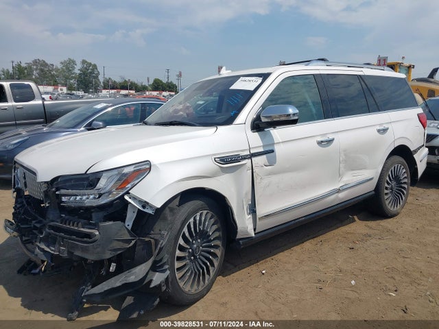 5LMJJ2TT3KEL15506 Lincoln Navigator Black Label