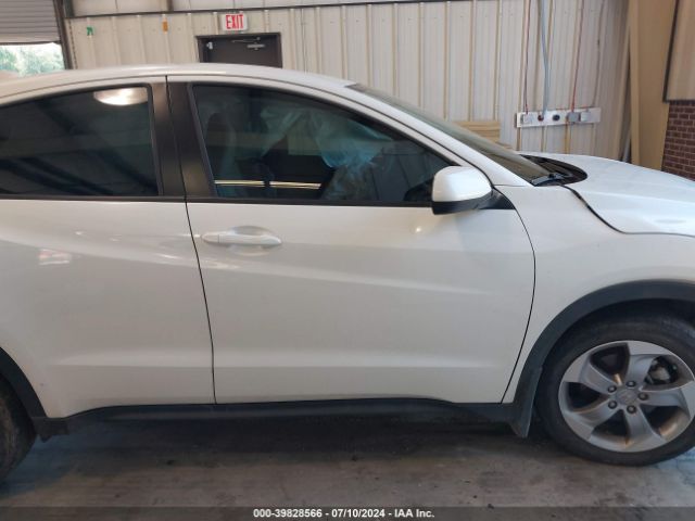 3CZRU6H3XMM723123 Honda Hr-v Awd Lx