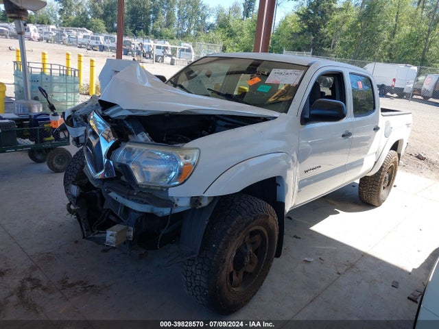 Toyota Tacoma Base V6 2014 3TMLU4EN9EM155891 Image 2