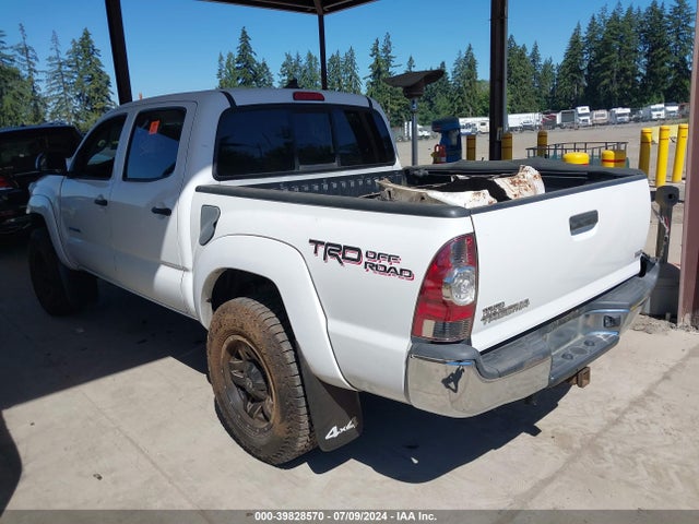 Toyota Tacoma Base V6 2014 3TMLU4EN9EM155891 Image 3