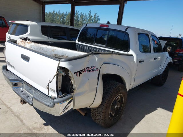 Toyota Tacoma Base V6 2014 3TMLU4EN9EM155891 Image 4