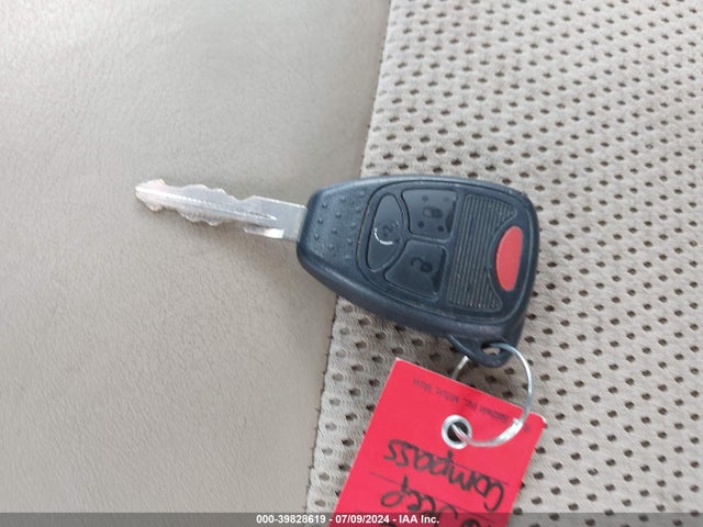 Jeep Compass 75th Anniversary 2016 1C4NJDBB6GD692776 Image 11