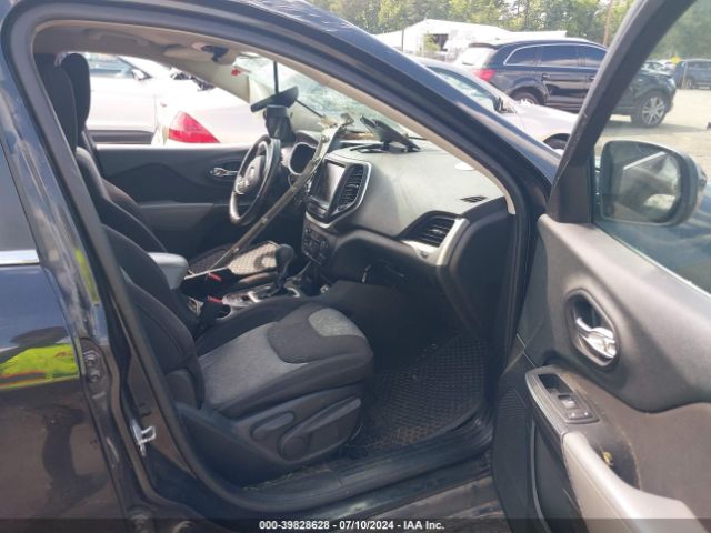 1C4PJMCB1EW268317 Jeep Cherokee Latitude