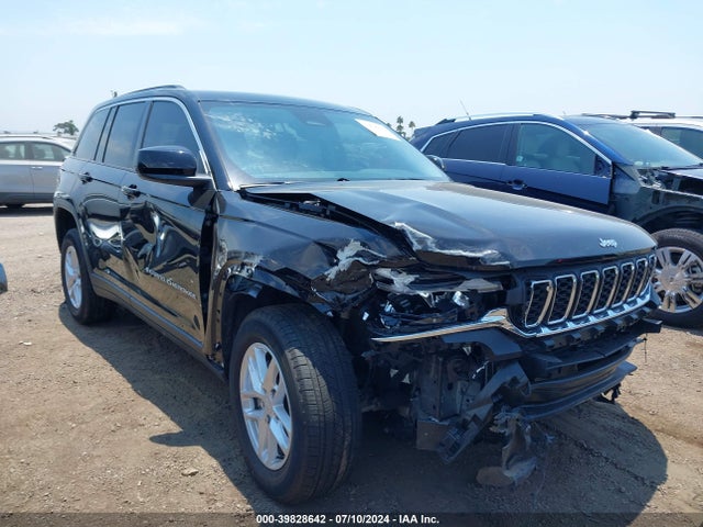 1C4RJHAG1P8910864 Jeep Grand Cherokee Laredo X 4x4