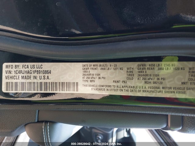 1C4RJHAG1P8910864 Jeep Grand Cherokee Laredo X 4x4