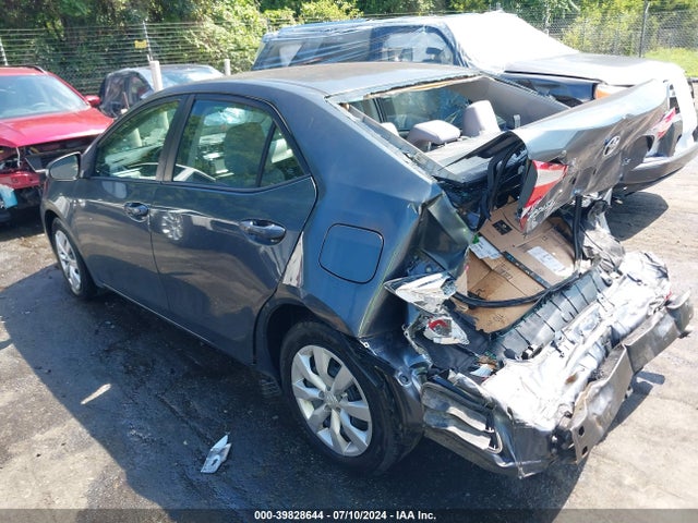Toyota COROLLA LE 2015 5YFBURHE2FP211250 Image 3