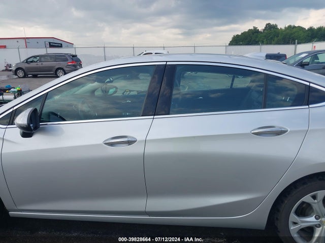 1G1BF5SM2H7207974 Chevrolet Cruze Premier Auto
