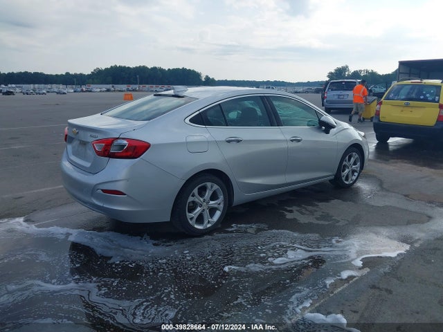1G1BF5SM2H7207974 Chevrolet Cruze Premier Auto