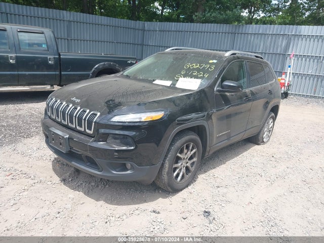 1C4PJMCB0HW644915 Jeep Cherokee Latitude 4x4