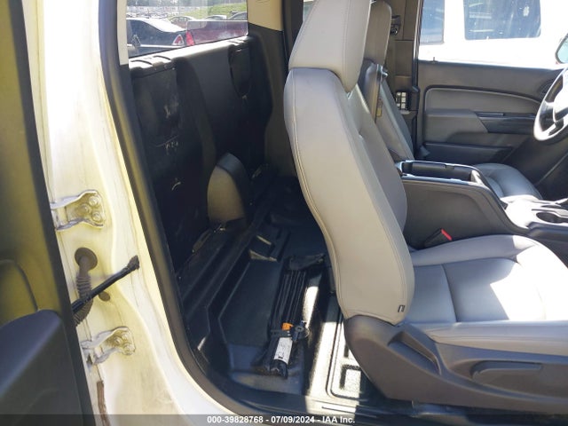 Chevrolet Colorado Wt 2018 1GCHSBEA5J1328777 Image 8