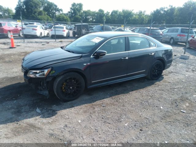 1VWDT7A3XHC068212 Volkswagen Passat 1.8t R-line
