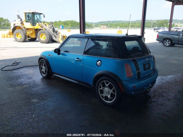 2003 MINI COOPER S WMWRE33413TD68361 Photo 2