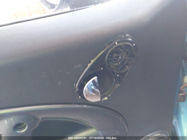 2003 MINI COOPER S WMWRE33413TD68361 Photo 5