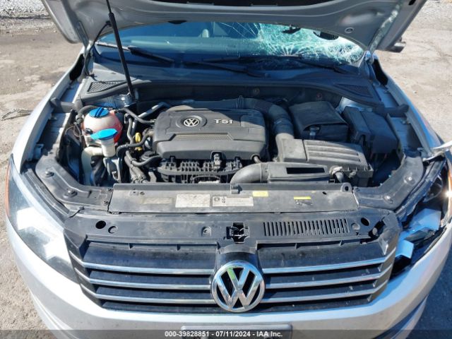 1VWAT7A35FC043153 Volkswagen Passat 1.8t Wolfsburg Edition