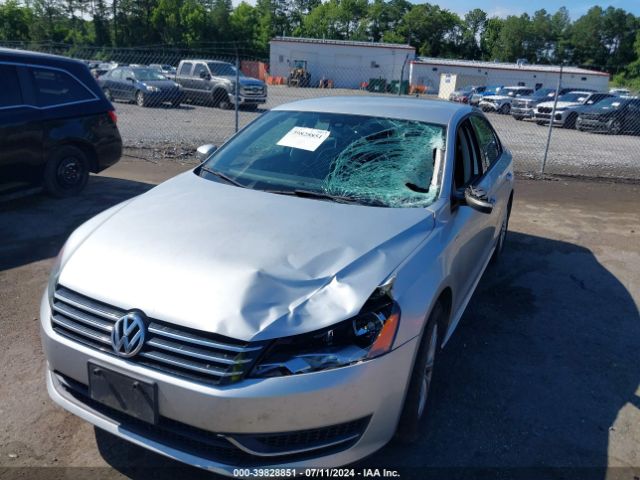 1VWAT7A35FC043153 Volkswagen Passat 1.8t Wolfsburg Edition