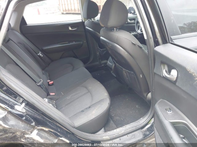 KIA Optima Lx 2018 5XXGT4L34JG209342 Image 8